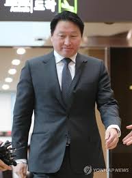 출처=sk제공 최태원 sk그룹 회장의 장남 최인근 씨의 행보가 화제다. Sk ìµœíƒœì› íšŒìž¥ ë°•ê·¼í˜œ ìž¬íŒì„œ ì¦ì–¸í•œë‹¤ ì´ë‹¬ 22ì¼ ê²€í†  ì—°í•©ë‰´ìŠ¤