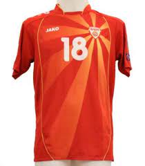 Macedonia, ancient kingdom centred on the plain in the northeastern corner of the greek peninsula, at the head of the gulf of thérmai. Macedonia 2010 Auswarts Trikot