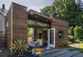 We Found Reviewed And Selected The Best Prefab And Modular Homes Under 100k These Homes Are Small Backyard House Prefab Homes Prefab