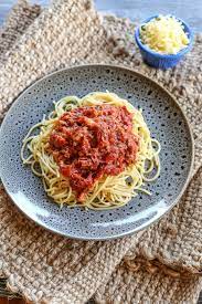 I made it with a 2.5lb flat cut corned beef brisket and used 1 can of murphys instead of guinness, cooked in a slow cooker for 6hrs. Corned Beef Spaghetti Ang Sarap
