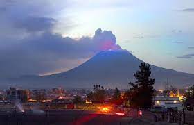 French news and press release on democratic republic of the congo about volcano; 9ywim4uwvrwhgm