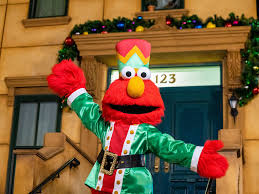 Stumped on how to decorate your christmas tree this year? A Very Furry Christmas At Sesame Place Sesame Place Things To Do In New York Kids