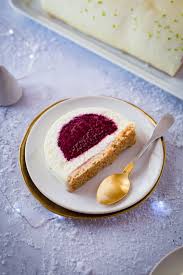 140g de biscuits secs de type palets breton. Buche Cheesecake Sans Cuisson Aux Fruits Rouges Buche De Noel