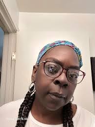 Felicia Hammonds's Instagram, Twitter & Facebook