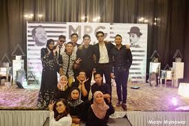 Nama aku fasha (bukan nama sebenar) aku ni ade 5 orang adik beradik dan aku no.4 perempuan. Mazni Munawar January 2018