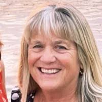 Dianne Schmidt's Instagram, Twitter & Facebook