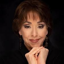 Victoria Lowery's Instagram, Twitter & Facebook