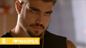A los 18 años de edad se fue de la casa de sus padres para vivir sólo en un departamento en barra, río de janeiro. I Love Paraisopolis Caio Castro E Grego Na Novela Da Globo Das Sete Youtube