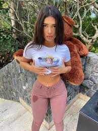 Melissa M - Free pics, galleries & more at Babepedia