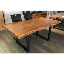 Table de très bonne qualité et se monte facilementjpr41nous avions vu cette table en magasin et hésitions entre la petite ou grande. Corcoran Acacia Live Edge Dining Table With Black U Legs 72 Lowe S Canada