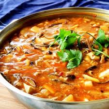 Learn how to assemble a spicy soup base and authentic chinese. Chinese Hot And Sour Soup é…¸è¾£æ¹¯ How To Make In 4 Simple Steps