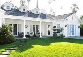 Check spelling or type a new query. Dunn Edwards Paints Paint Colors Body Whisper Dew340 White Exterior Paint Best Exterior Paint Exterior Paint