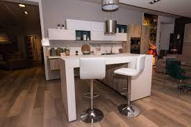 Immagina Lux Cucina Lube Moderna In Esposizione Presso Il Nostro Showroom Di Pinerolo Cucinelube Cucinelubepinerolo Cucine Arredamento Moderno