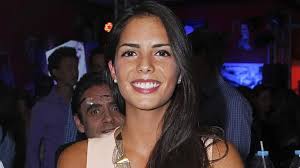 María Levy aparece llorando y pide ayuda desde Indonesia