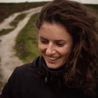 800+ perfiles de «Anne Wagner»