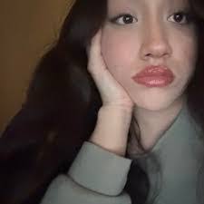 Samantha Belanger's Instagram, Twitter & Facebook