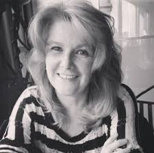 Big life update! In December, I officially defended my dissertation  proposal. And two weeks ago, I found out I received the SSHRC Doctoral  Award! It still feels surreal to have my research