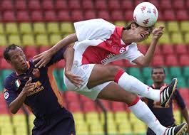 Нападающий «интера» ромелу лукаку в соцсетях отпустил несколько колких фраз в адрес форварда «милана» златана ибрагимовича. 7 Velichajshih Transfernyh Okon V Xxi Veke Square One Blogi Ua Tribuna Com