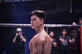 Jun 04, 2021 · park seo joon stars as yoon hong dae, a professional soccer player on disciplinary probation who becomes the coach of a ragtag soccer team. The Divine Fury Reveals New Preview Of Park Seo Joon As An Mma Fighter And Priest Soompi