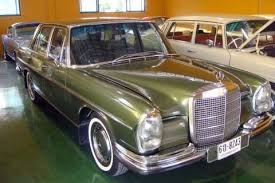 Pin Op Mercedes W108 Colour Green