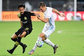Sebastian guerra soto (2000 28 temmuz doğumlu) amerikalı profesyonel futbol bir şekilde oynayan oyuncu ileri için premier lig yan norwich city. Mls Is Back Reaches Quarterfinals Sebastian Soto Signs With Norwich City And More Freedom Kicks For July 29 2020 Black And Red United