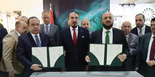مؤسسة - 🔴اتحادا غرف التجارة السورية والعراقية وقّعا مذكرة تفاهم في #دمشق  لتعزيز التعاون التجاري والاستثماري المشترك، وذلك على هامش فعاليات الدورة  الـ63 من #معرض_دمشق_الدولي. 🔴المذكرة تهدف إلى تنشيط التبادل التجاري، وتوسيع
