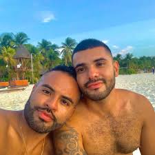 Jhoan Lopez's Instagram, Twitter & Facebook