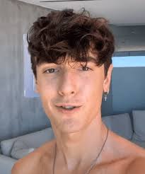 Tiktok star bryce hall workout routine and diet plan, fitness training, height, weight, age, body measurements, abs chest back shoulder leg bryce hall workout routine and diet plan 2020. Meet Tiktok Star Bryce Hall Who Could Face Jail Time After Huge Birthday Party Amid Covid 19