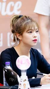 If you're in the market for a new television, the abundance of brands and models can be confusing and deciphering all of the options a taxing experience. Pin By Jeongyeon On Twice Jeong Yeon Reality Tv Shows Reality Tv Twice