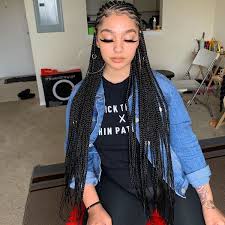 Tie off the initial ponytail first for more control. ð©ð¢ð§ ð­ð¡ðžð¥ð¢ð¯ð¢ðšð¬ð¡ð¨ð° Braid Half Up Half Down Box Braids Hairstyles For Black Women Hair Styles