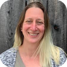 Rachel Merrell's Instagram, Twitter & Facebook