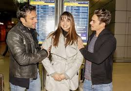 See more of sara matos on facebook. Atores De Amor Maior Em Brincadeiras No Aeroporto Nacional Flash
