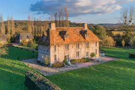 Manoir Normand A Vendre A Beuvron En Auge Ivan Ballini En 2020 Le Manoir Manoir A Vendre Jolie Maison