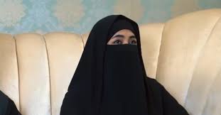 Warga tangsel pasang spanduk di rumah pemudik: Sempat Idap Tumor Begini Kondisi Terkini Umi Pipik Okezone Celebrity