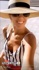 Utilize socialblade.com to check your instagram stats and instagram followers while tracking your progress. Streng Ist Alijaz Skorjanec Und Janette Manrara Ist Sizzling Spanisch Urlaub Aktuelle Boulevard Nachrichten Und Fotogalerien Zu Stars Sternchen