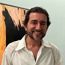 Professor da UFABC fala sobre lançamento de livro 'Paradiplomacia: cidades  e estados na cena global'