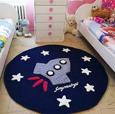 Hayirli Geceler Canlar Tbt Siz Persembe Olur Mu Hic Di Mi Ama Bu Roket Kilimi Sevgili Gulfem Ozaydin Hanimin Yakisikli Oglu Uz Goruntuler Ile Kilim Paspas Boho Dekoru