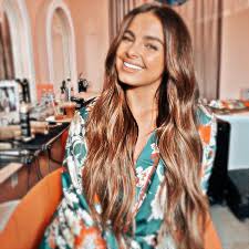 See a recent post on tumblr from @ghosticonsw about addison rae. Addison Rae In 2021 Aesthetic Photo Addis Long Hair Styles