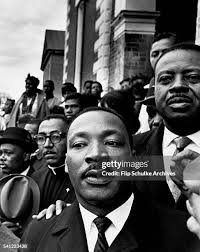 27 Photos & High Res Pictures