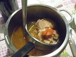 Grazie alla pentola a pressione. Ultimo Brodo Di Carne Prima Dell Estate Pentola A Pressione La Strufolona
