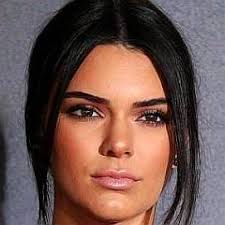 Beaming kendall jenner puts on a coy display as she cheers on her basketballer boyfriend blake griffin at the la clippers game. Who Is Kendall Jenner Dating Now Boyfriends Biography 2021