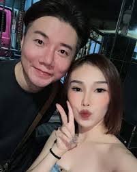 9十幾年沒合照的我們就來變成網友了🤡