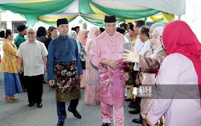 Maybe you would like to learn more about one of these? Sarawak Teroka Penanaman Buluh Besar Besaran