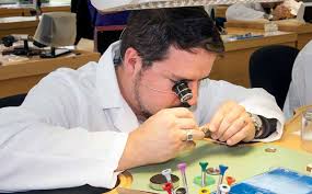 August 2017 SETTING SERVICE STANDARDS AND EDUCATING THE HOROLOGICAL  COMMUNITY