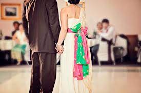 I Totally Stole This From Dia But I Just Love The Idea Of The Incorporating The Hmong Sashes Into A Wedding Dress Hmong Wedding Hmong Fashion Hmong Clothes