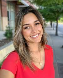 Victoria Posner's Instagram, Twitter & Facebook