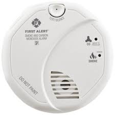 Low battery warning signal, alarm test button and loud 85db alarm. Photoelectric Smoke Carbon Monoxide Alarm Combination With 10 Year Battery