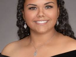 Fundraiser by Johanna Sankar : Bella's Graduating High School!