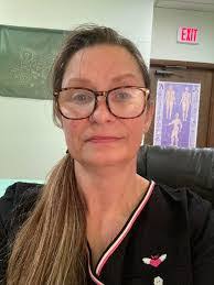 Lesley Mccormick's Instagram, Twitter & Facebook