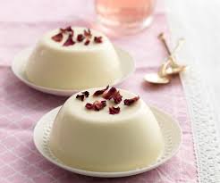 Litschi Panna Cotta Mit Rosenwasser Sirup Rezept Cookidoo Leckeres Essen Fingerfood Rezepte Schnell